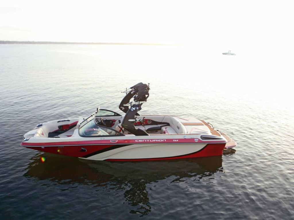 wakeboard boat