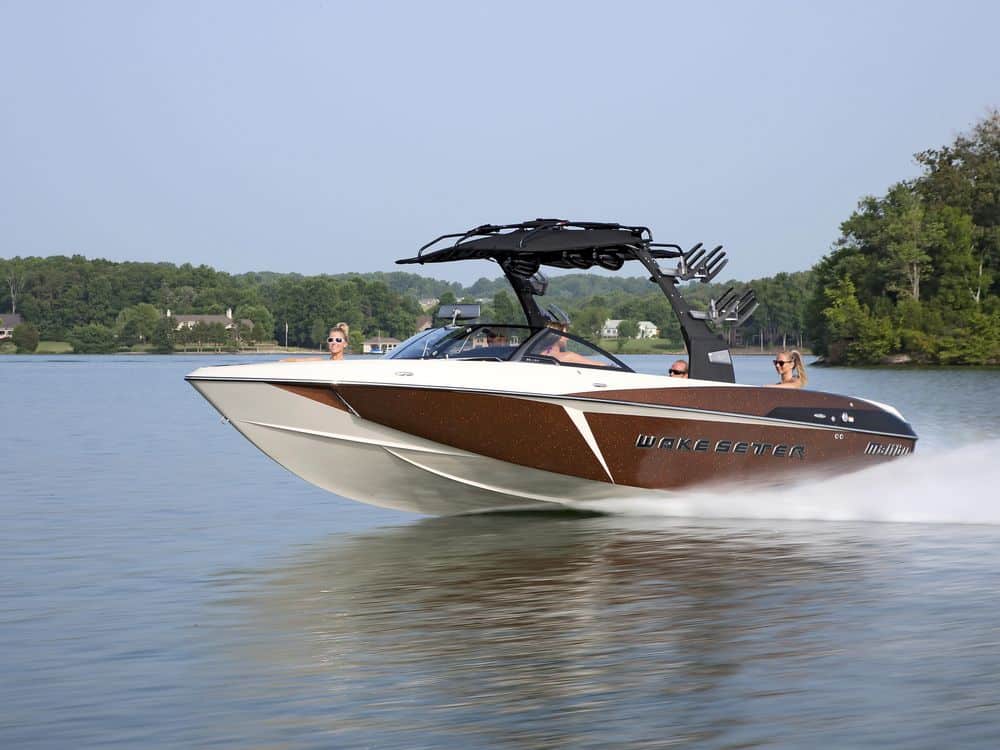 2016 Malibu Boats