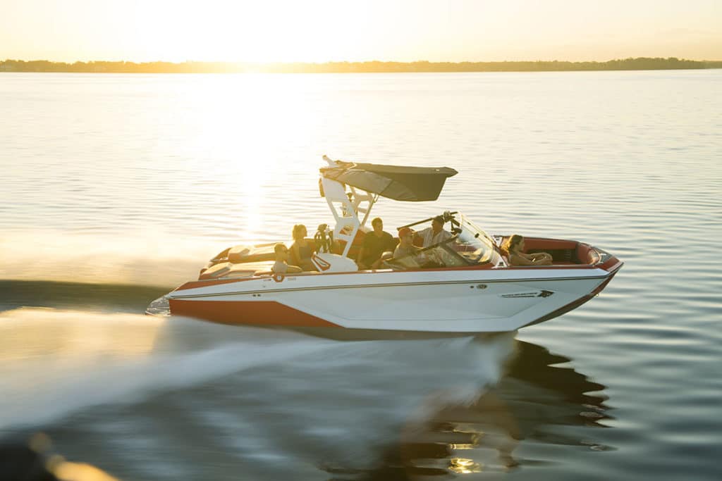 Super Air Nautique G23 running wide open