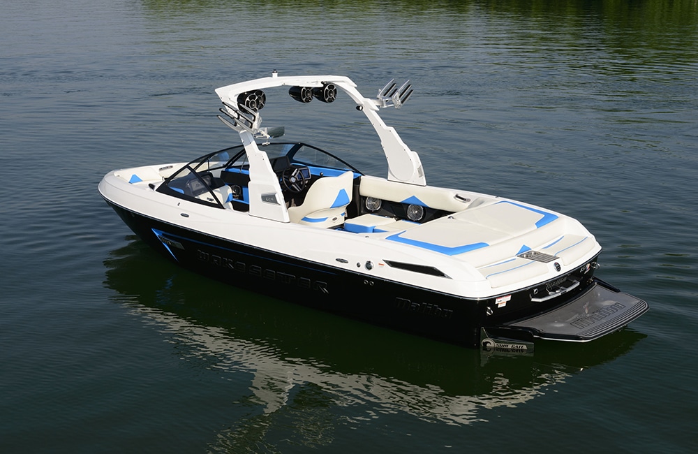 2015 Malibu Boats