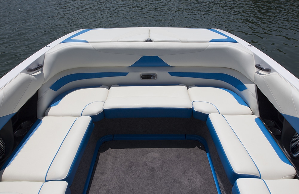 2015 Malibu Boats