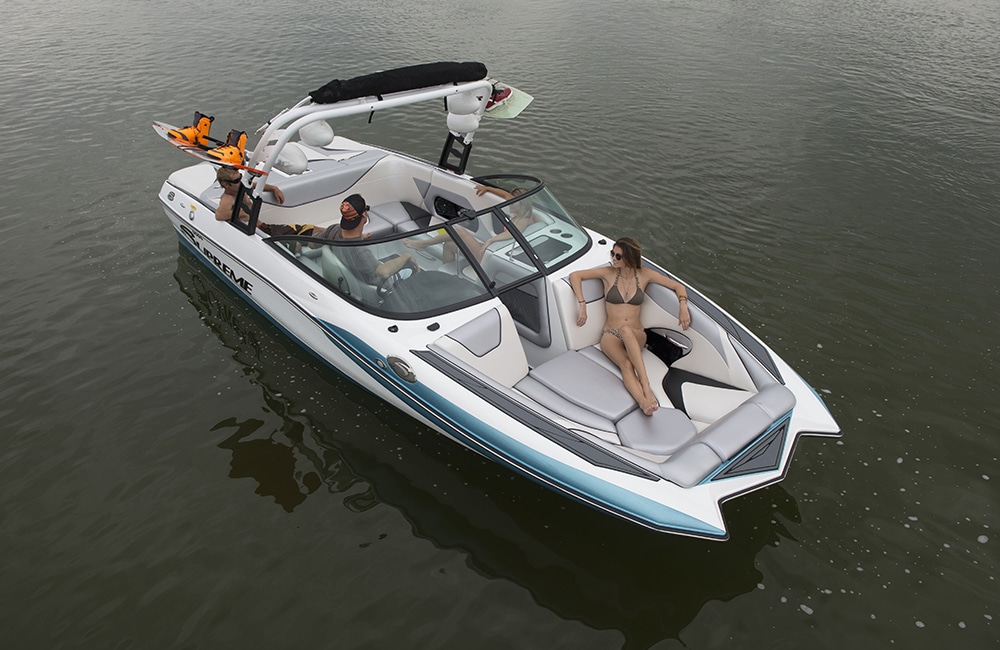 2015 Supreme Boats