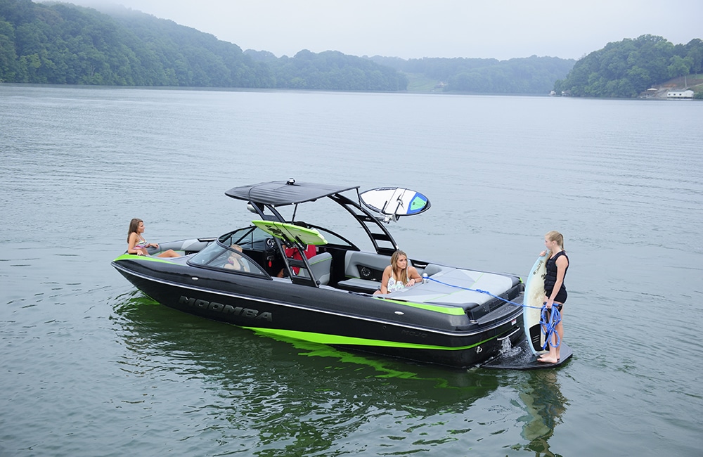 2015 Moomba Boats