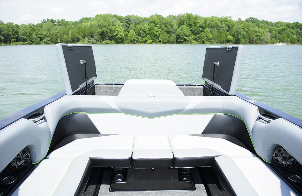 2015 Moomba Boats