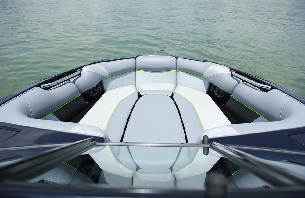 2015 Moomba Boats