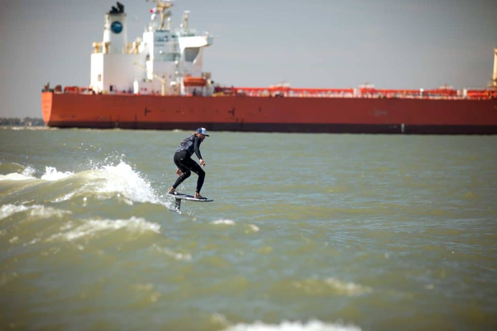 Riding large wakes in Texas