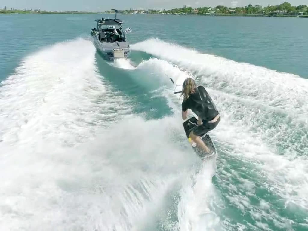 Team Red Bull cruises along the Gulf Coast on day 2