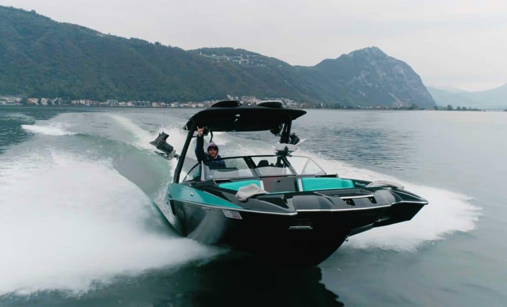Massi Piffaretti running his boat on Lake Como