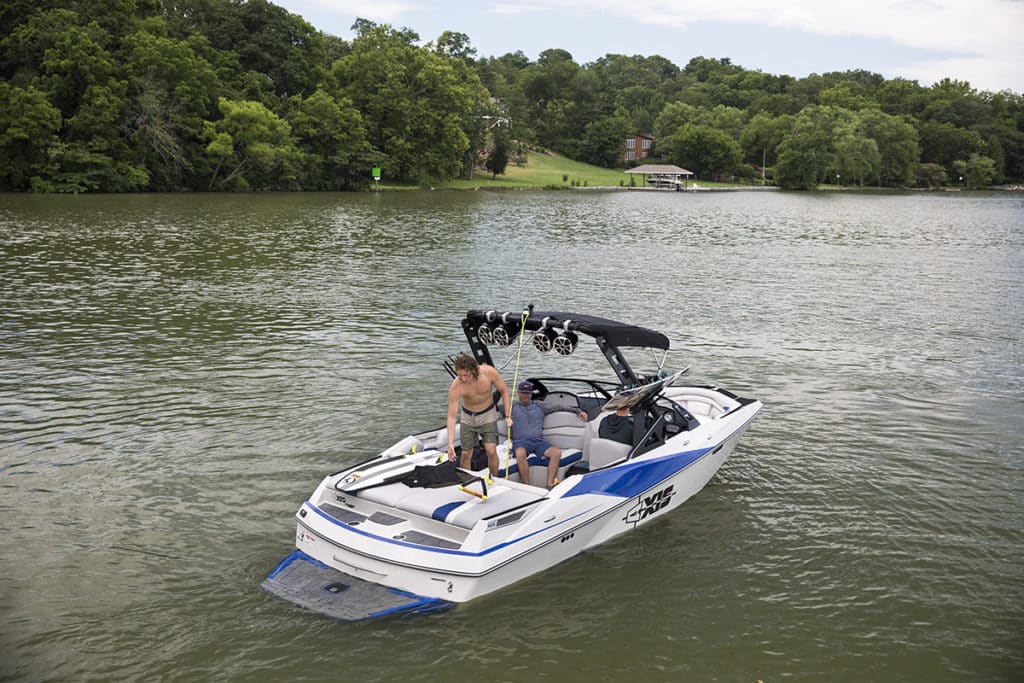 wakeboarding boats