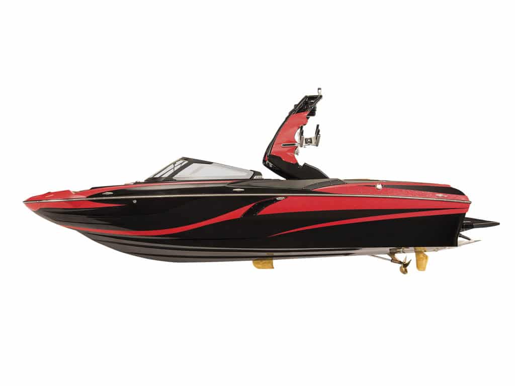 wakesurfing boat