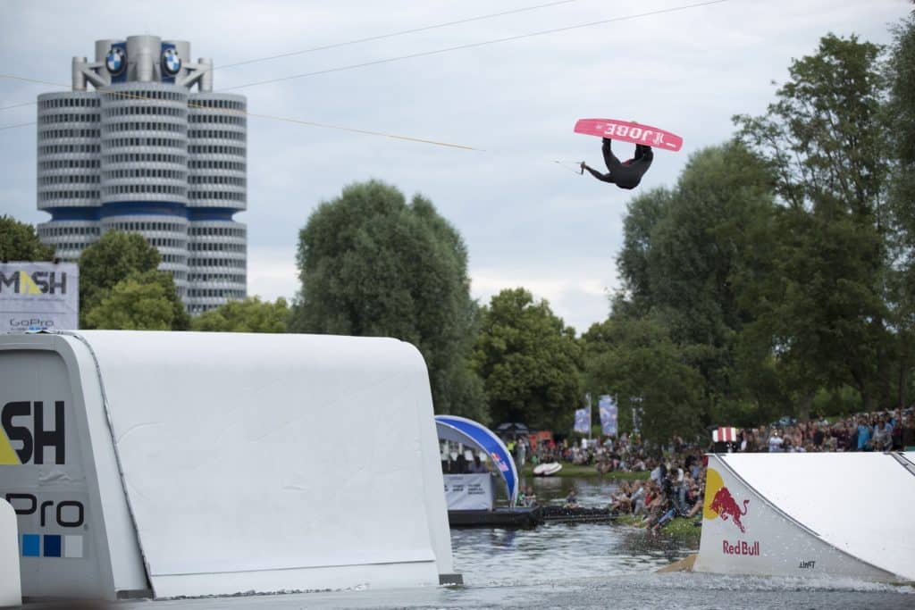 Dominik Guhrs wakeboarding