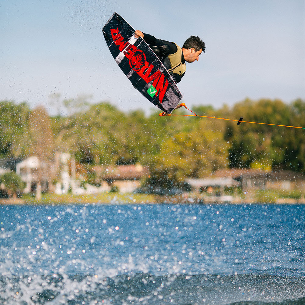 derek cook wakeboarding frontside 360