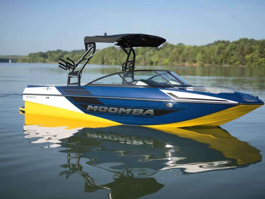 wakeboarding boat