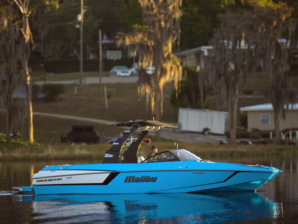 wakeboarding boat