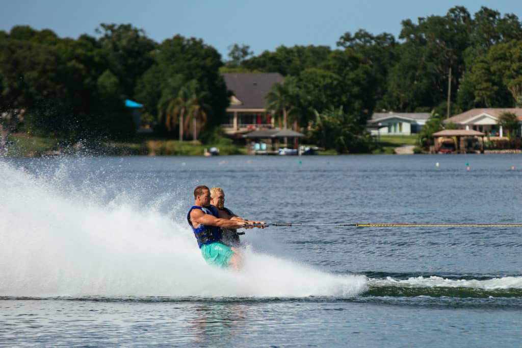 Fernandez and Ramsdell skiing