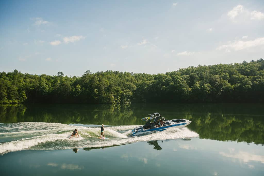 Wakesurfing the 23 MXZ