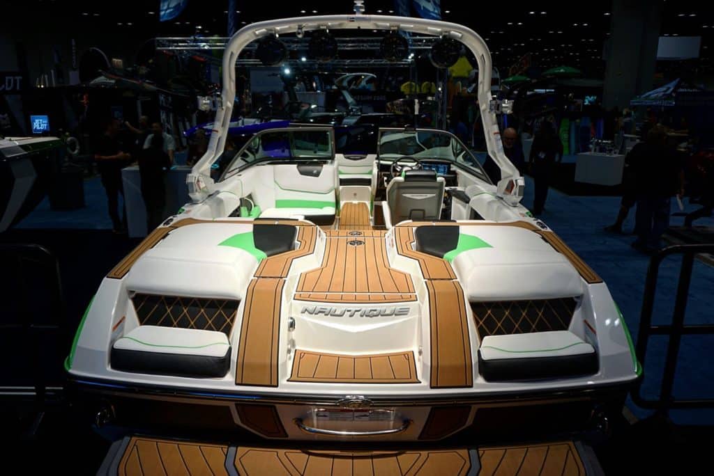 nautique wakeboarding boats