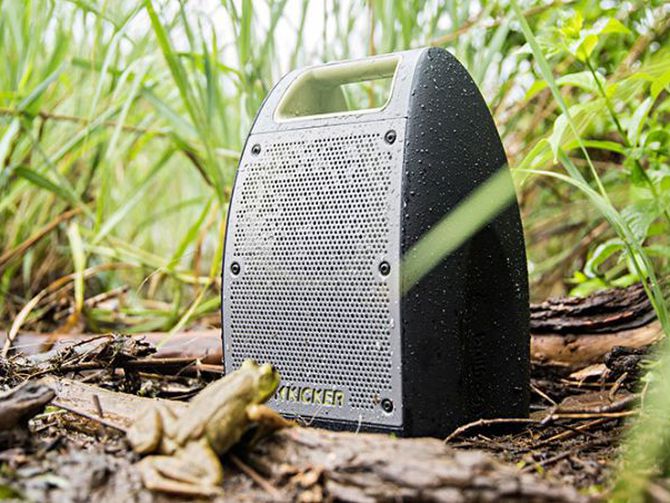 outdoor bluetooth speaker