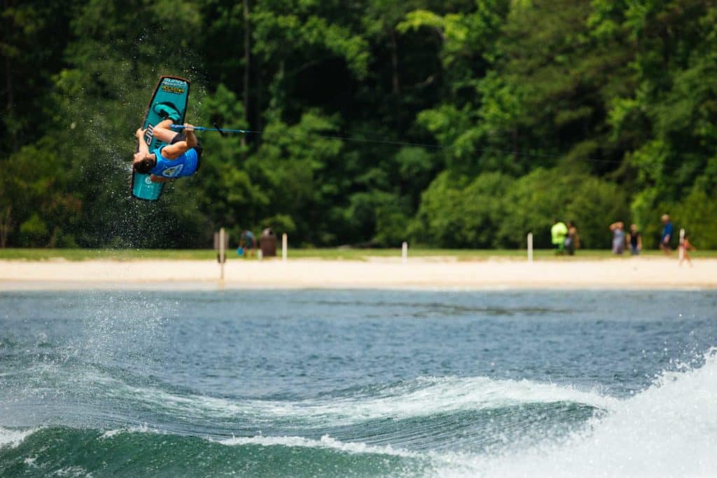 Masters Mayhem - Wakeboarding and Wakeskating Rock Robin Lake