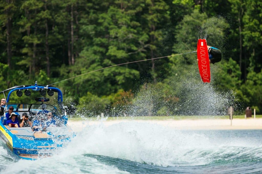 Masters Mayhem - Wakeboarding and Wakeskating Rock Robin Lake