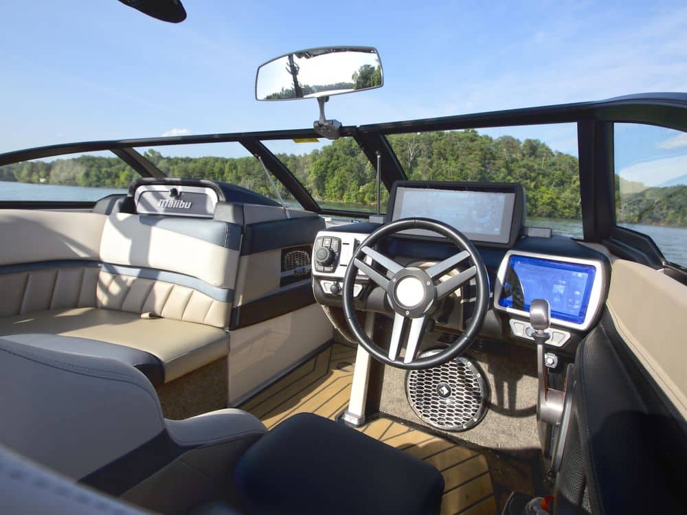 2016 Malibu Boats