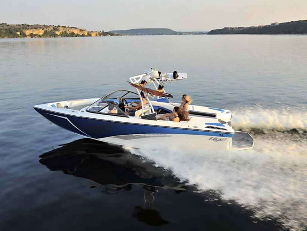 wakeboarding boat