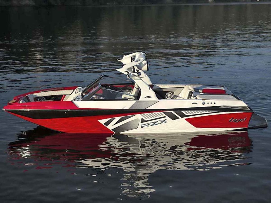 wakeboarding boat