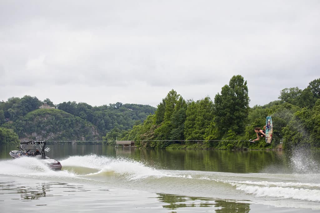 wakeboarding boats