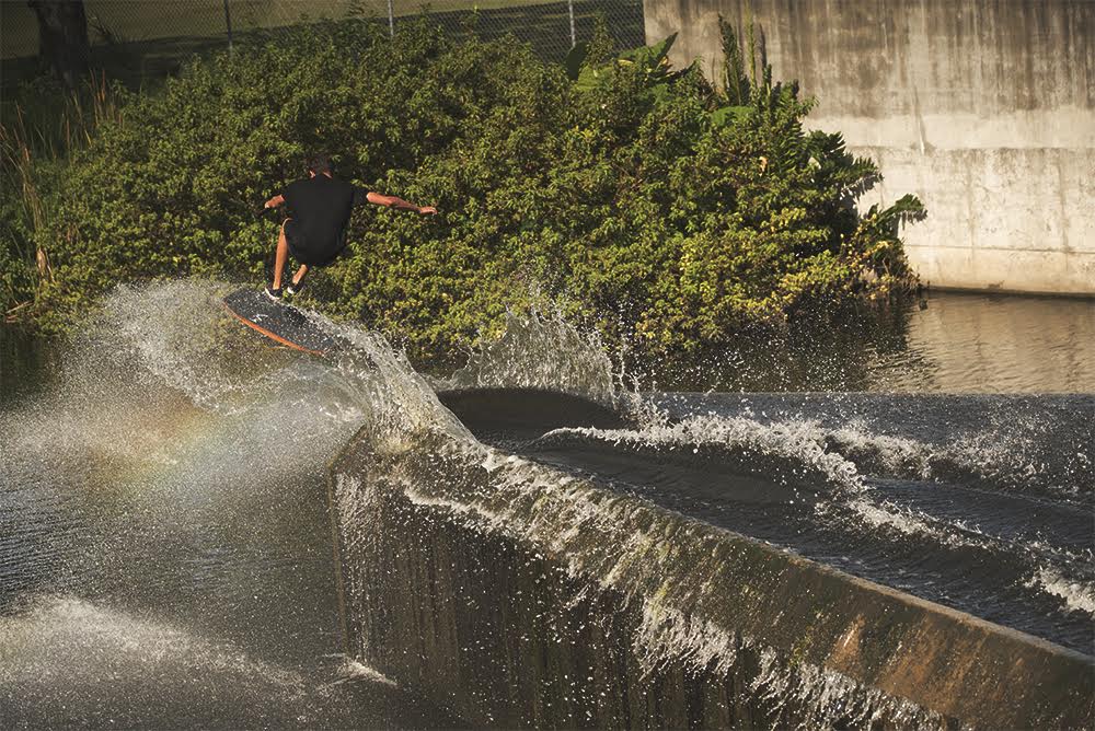 Wakeskating