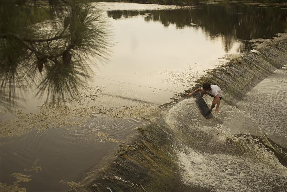 Wakeskating