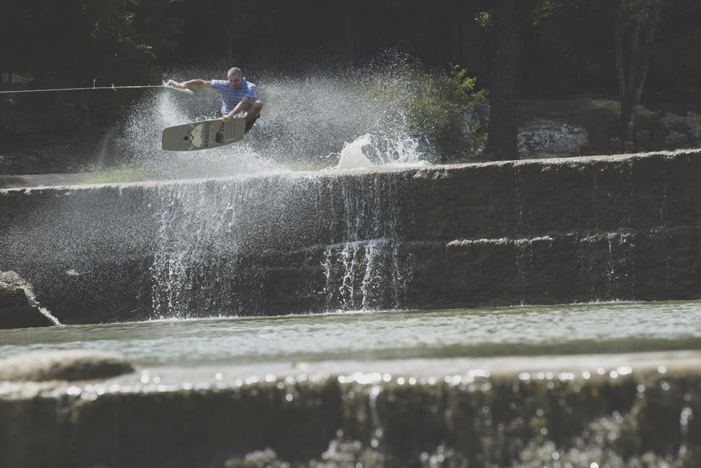 wakeskating