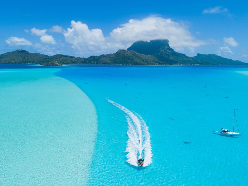 Wakeboarding in Bora Bora