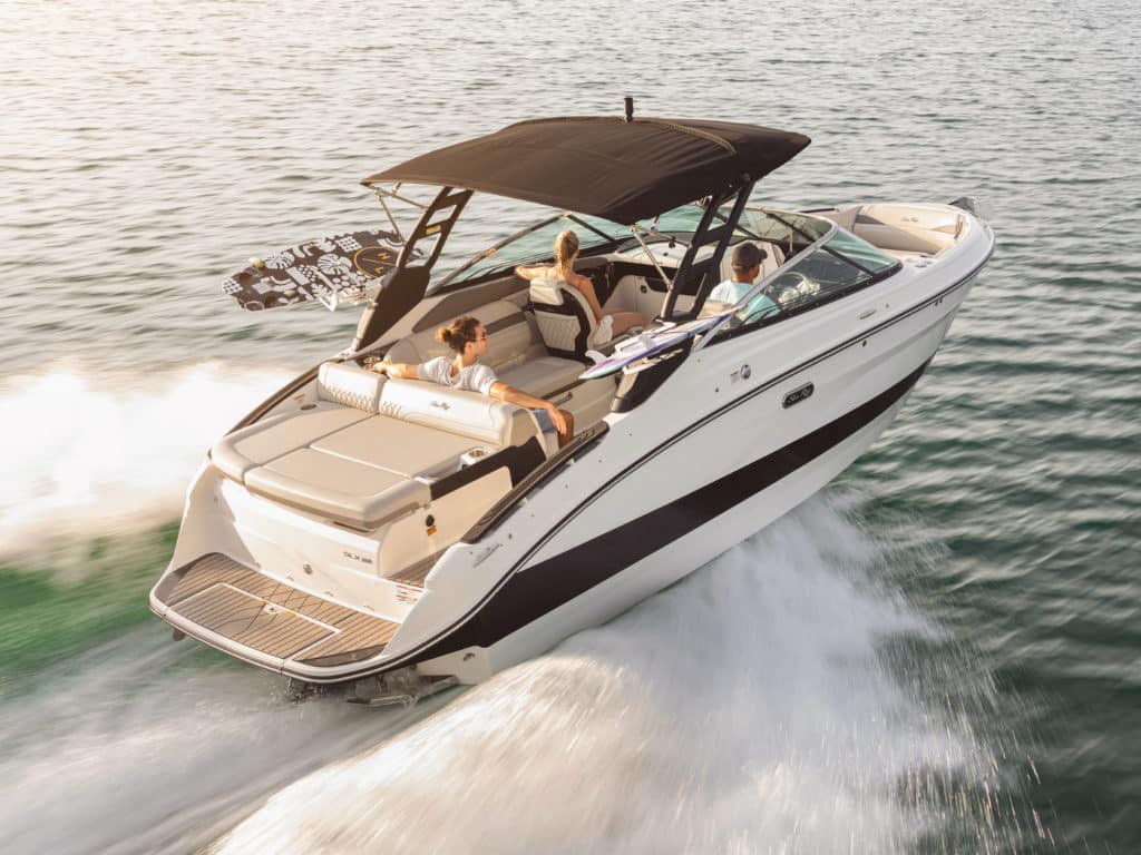 Sea Ray Boats SLX 260 Surf on the lake