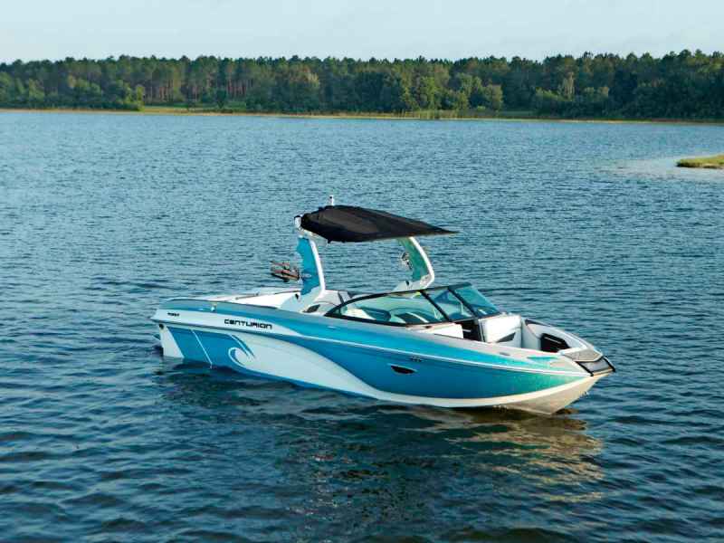 wakeboard boat