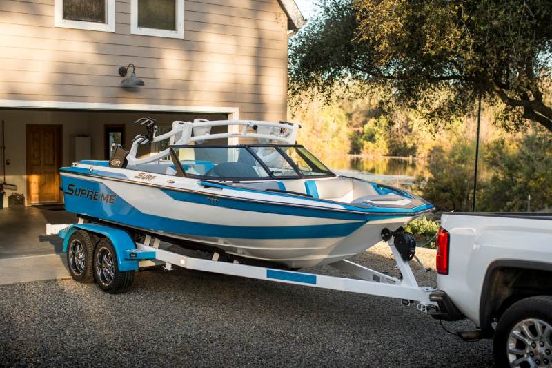 2017 Supreme Boats