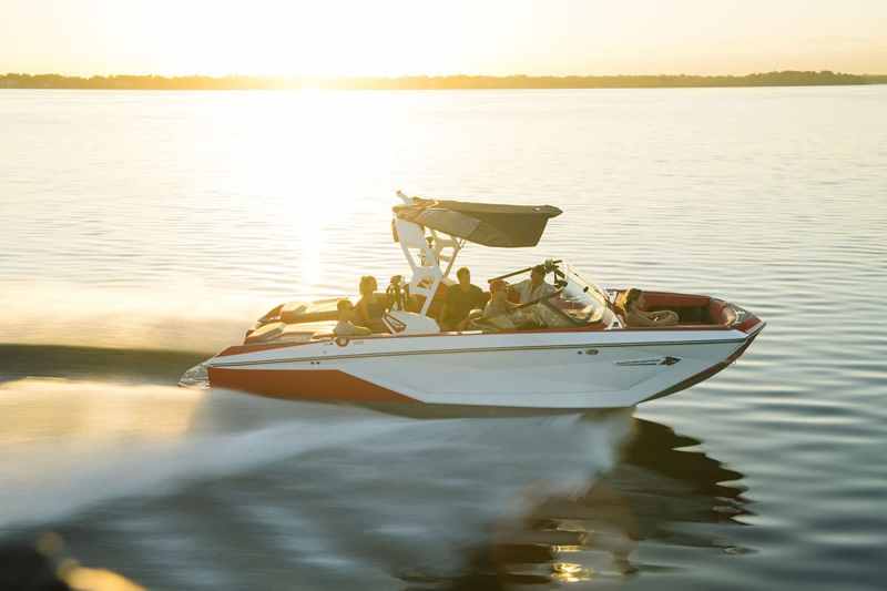Super Air Nautique G23 running wide open