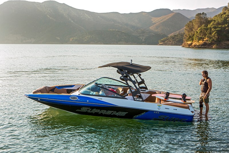 supreme boats