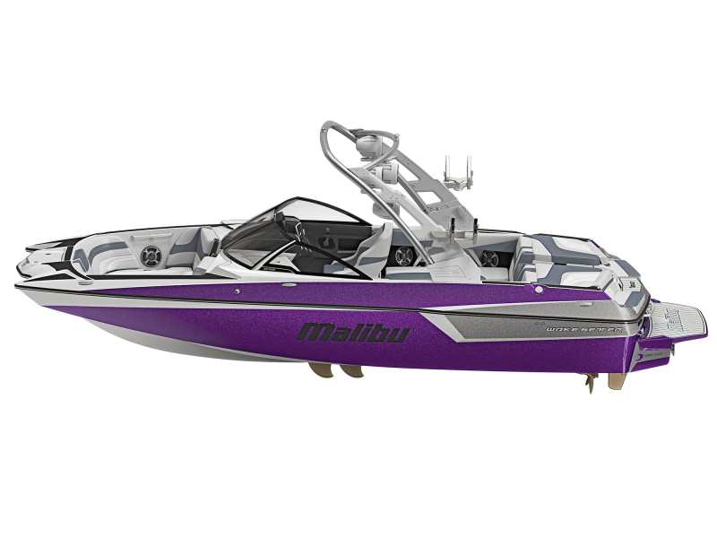 wakesurfing boat