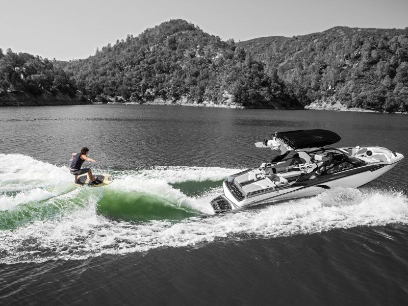 zachstovall.com
+1 407-492-8774
1877 Karolina Ave.
Winter Park, FL 32789 wakesurfing boat