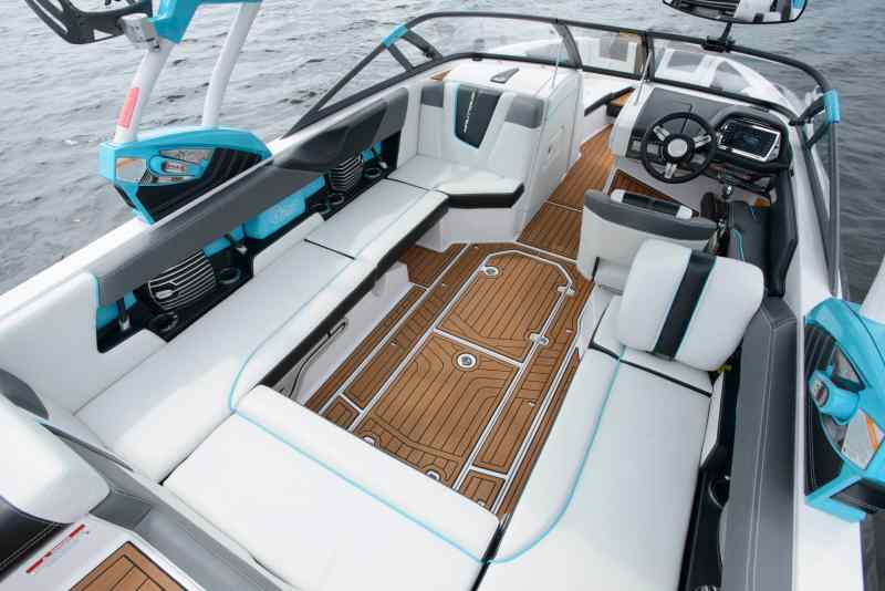 2015 Nautique Boats