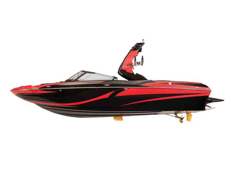 wakesurfing boat
