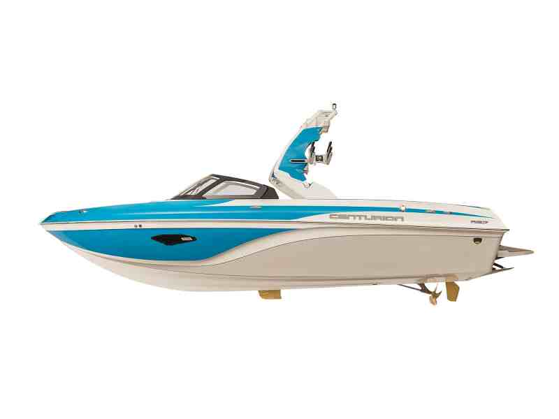 wakesurfing boat