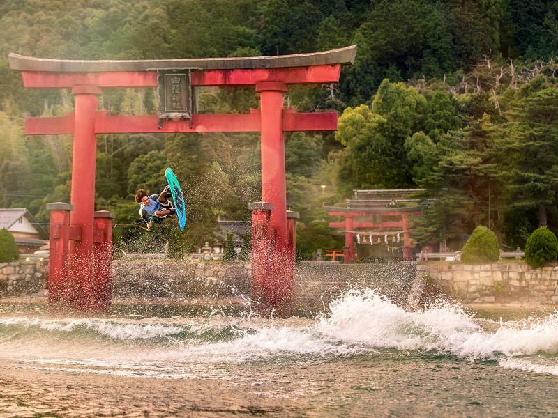 wakeboarding