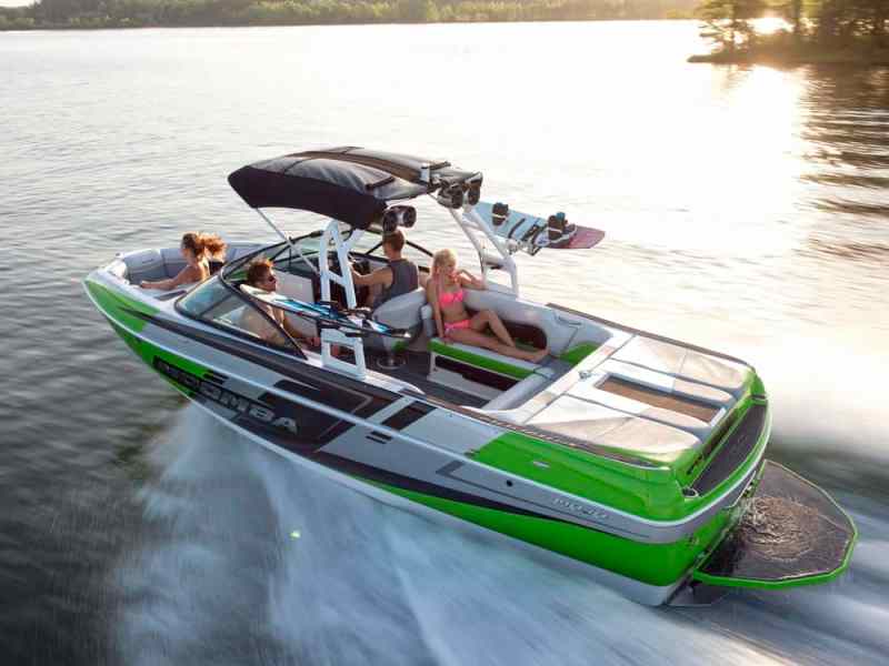 2016 Moomba Boats