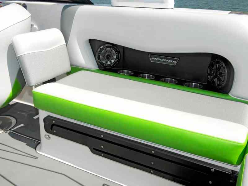 2016 Moomba Boats