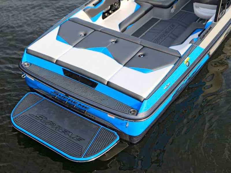 Supreme Boats
