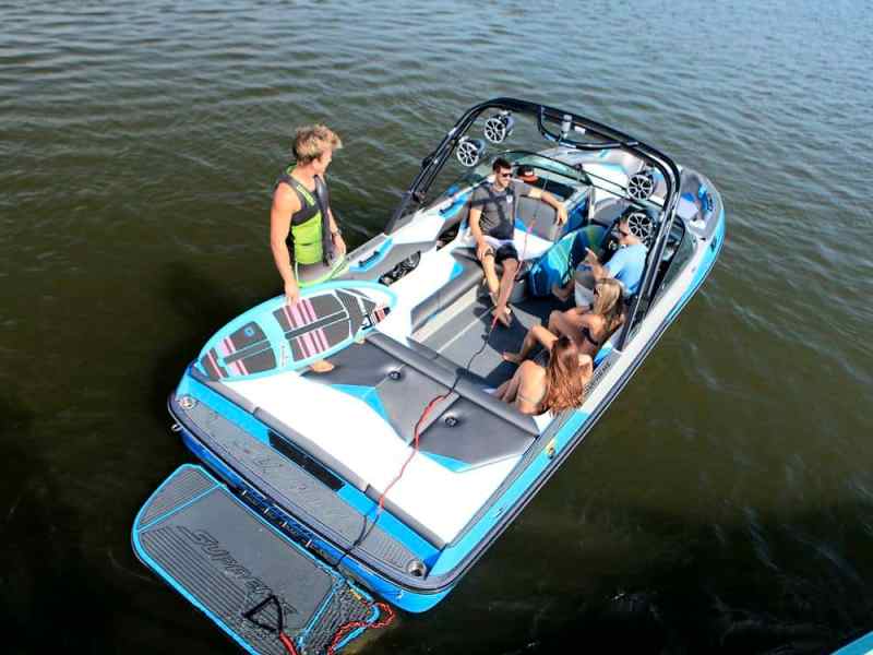 Supreme Boats