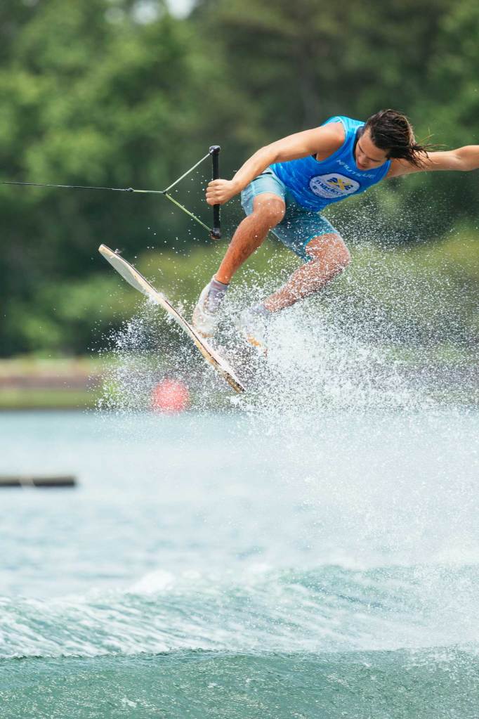Masters Mayhem - Wakeboarding and Wakeskating Rock Robin Lake