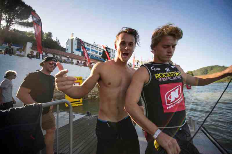 Cory Teunissen wakeboarding