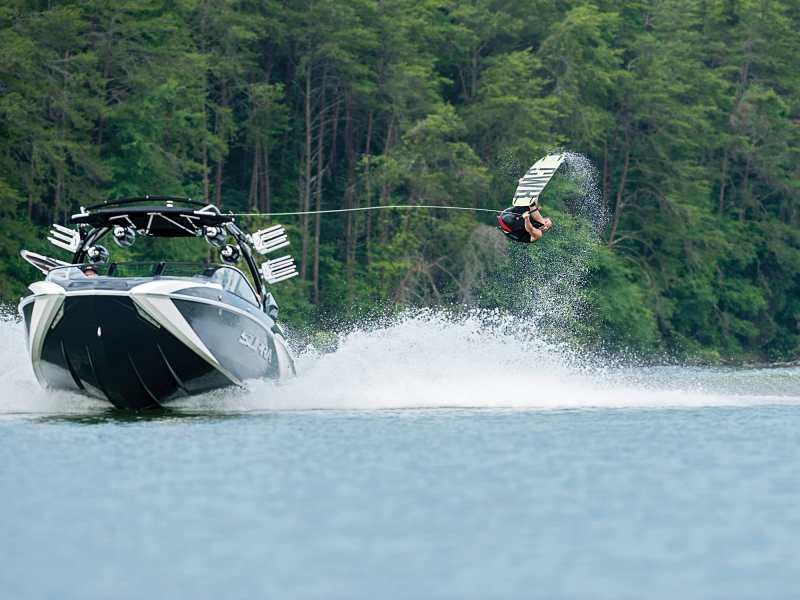 SUPRA BOATS